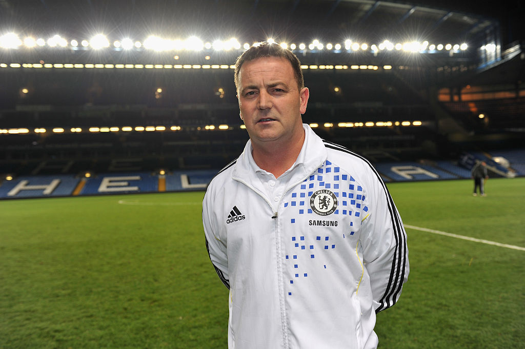 Neil Bath od 2004 roku kieruje akademią Chelsea.