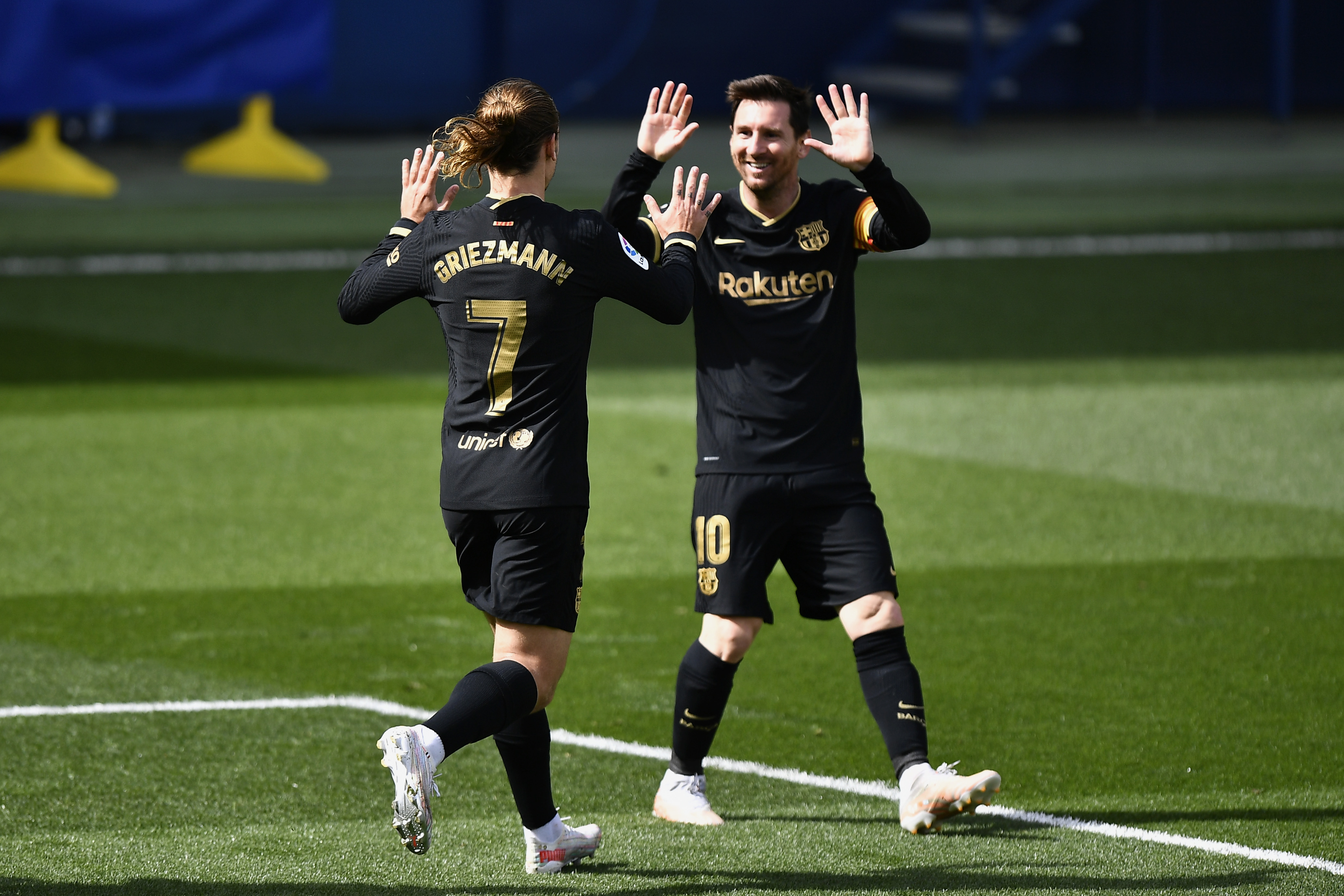 Villarreal CF v FC Barcelona - La Liga Santander Villarreal CF v FC Barcelona - La Liga Santander