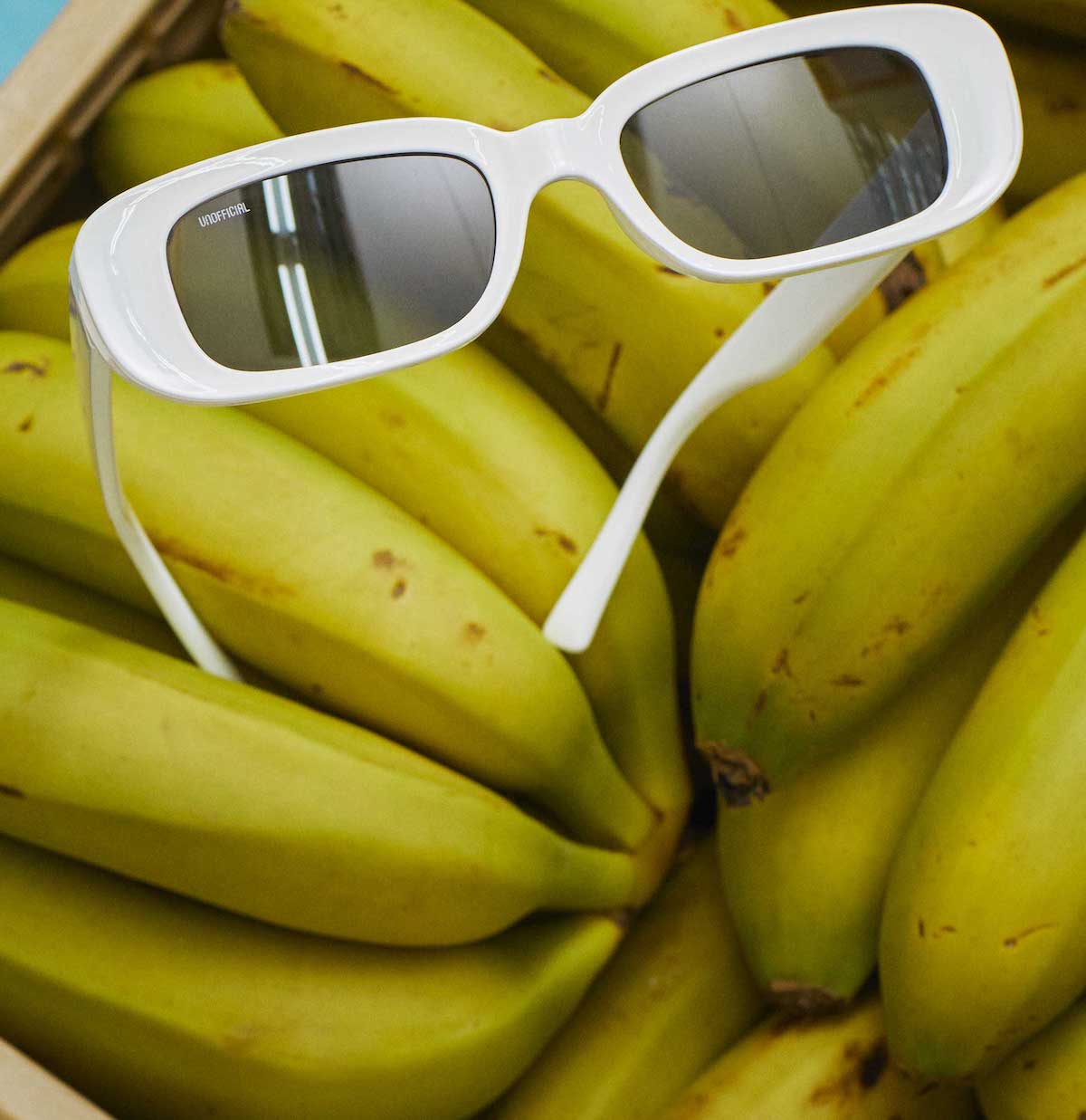 UNOFFICIAL_launch2021_SOCIAL_1080x1350_Sun_CapsuleWhite_StillLife_unisex.jpg UNOFFICIAL_launch2021_SOCIAL_1080x1350_Sun_CapsuleWhite_StillLife_unisex.jpg